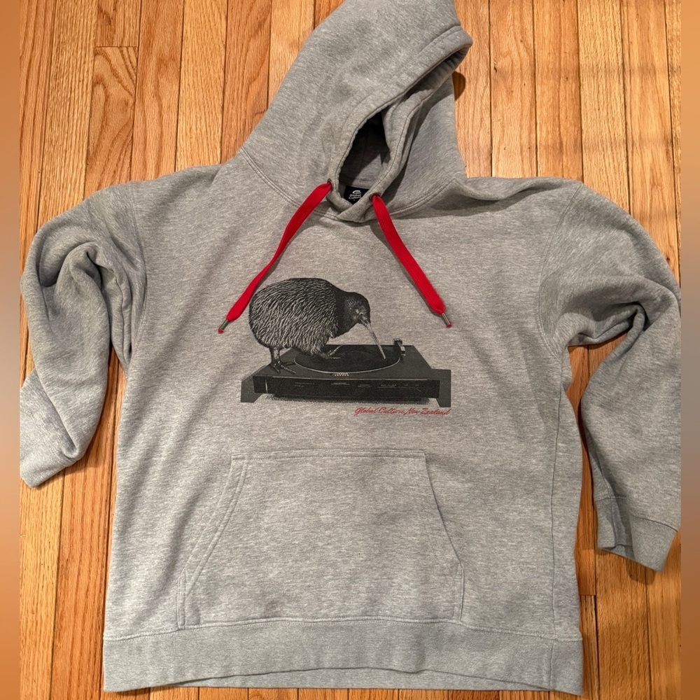 Rare Global Culture Gray Hoodie with Red Accents Kiwi DJ on Record player SZE L